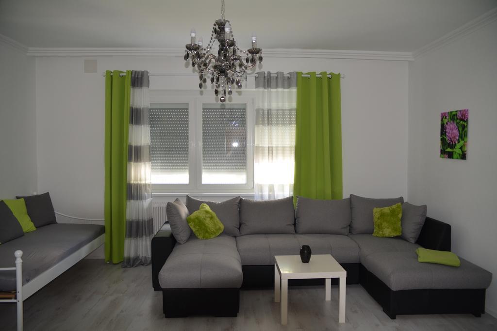 Haus 4 you Winden am See Extérieur photo